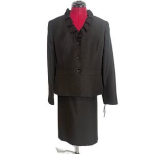 NWT Le Suit Skirt Suit Women's Size 16 Black 2-Piece Set Blazer & Skirt NWT